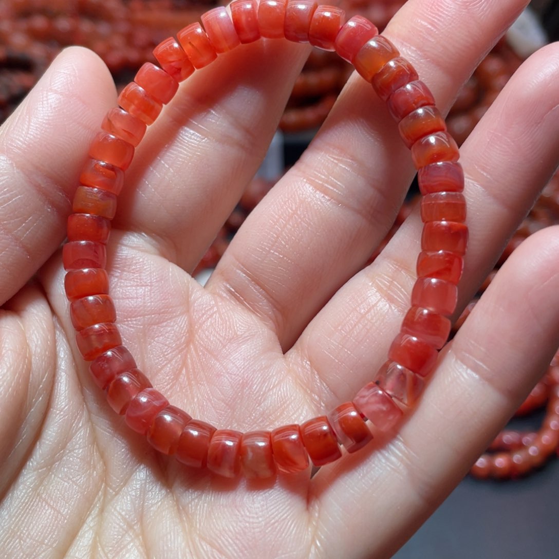 南红玛瑙手链未镶嵌
