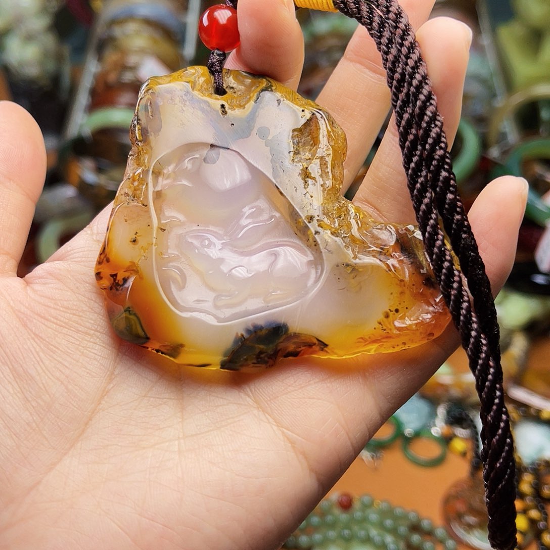 和田玉颈饰未镶嵌