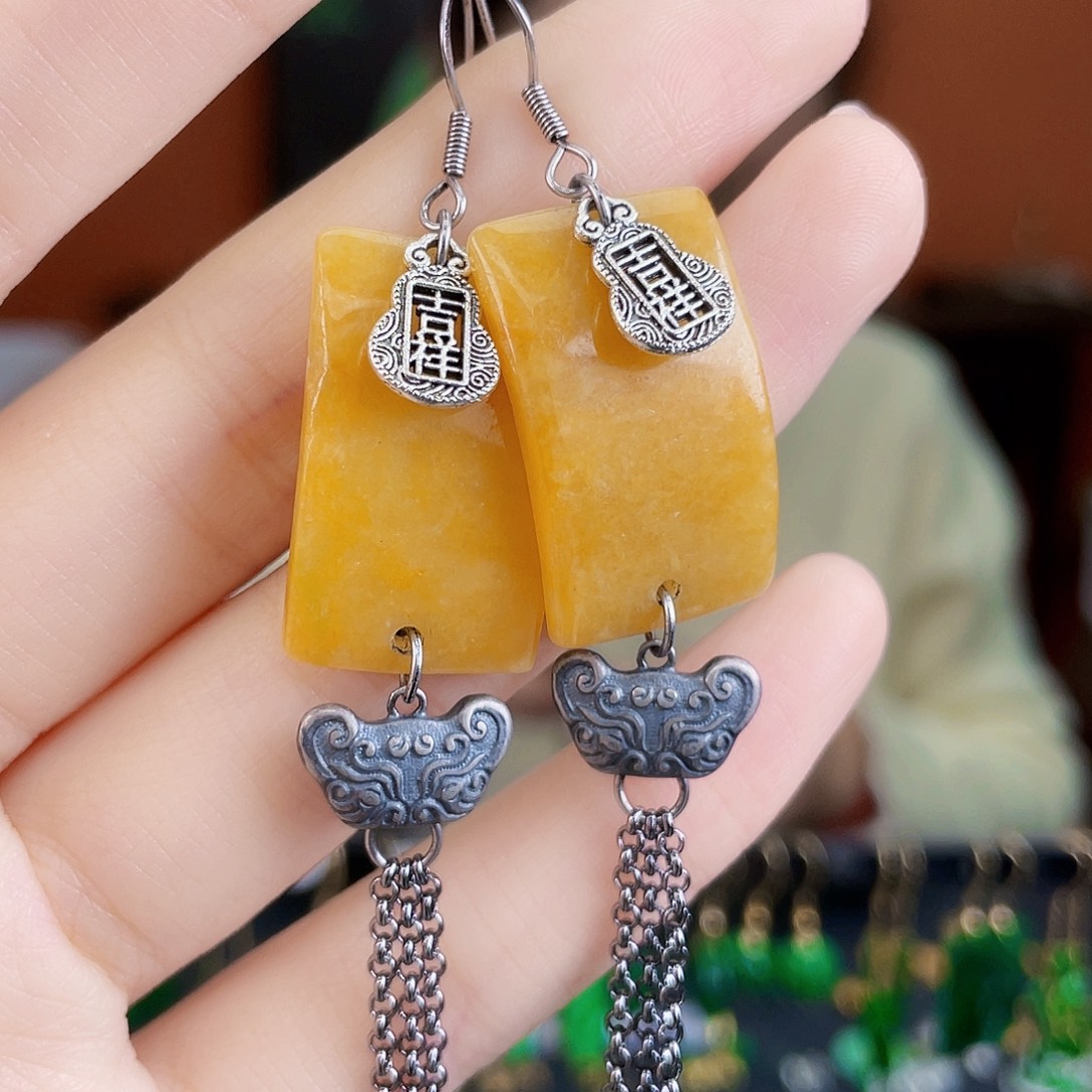 翡翠未镶嵌耳饰饰品