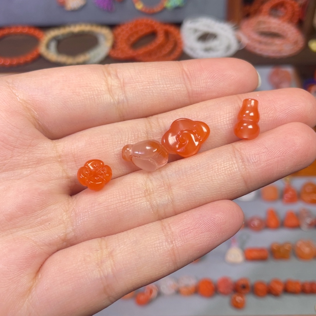 我***南红玛瑙未镶嵌定制项链绳