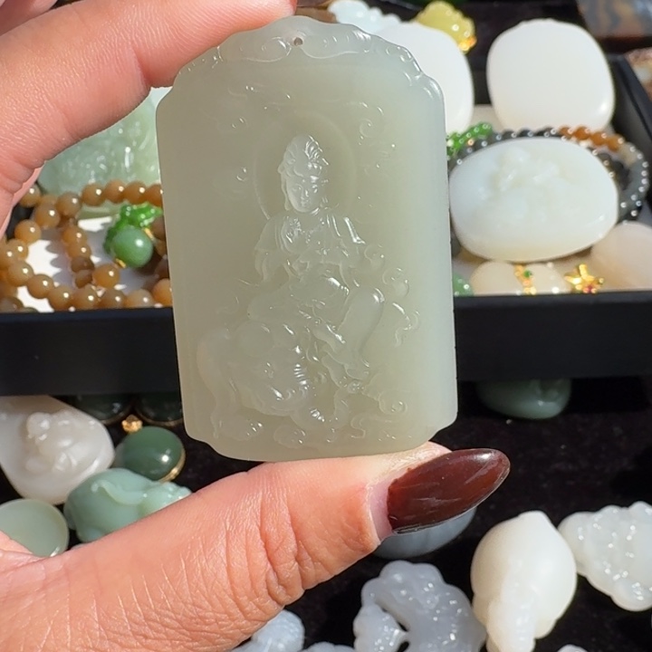 和田玉未镶嵌颈饰