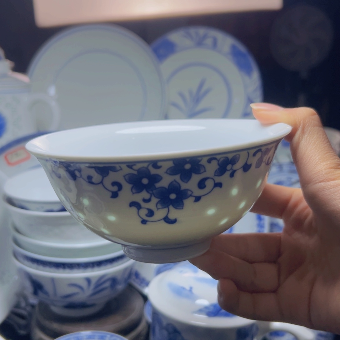 碗青花玲珑五寸紫荆花饭碗