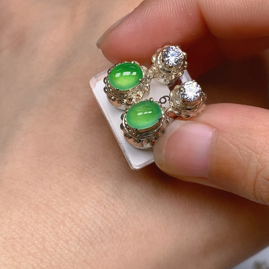 翡翠戒指未镶嵌泽*翡翠