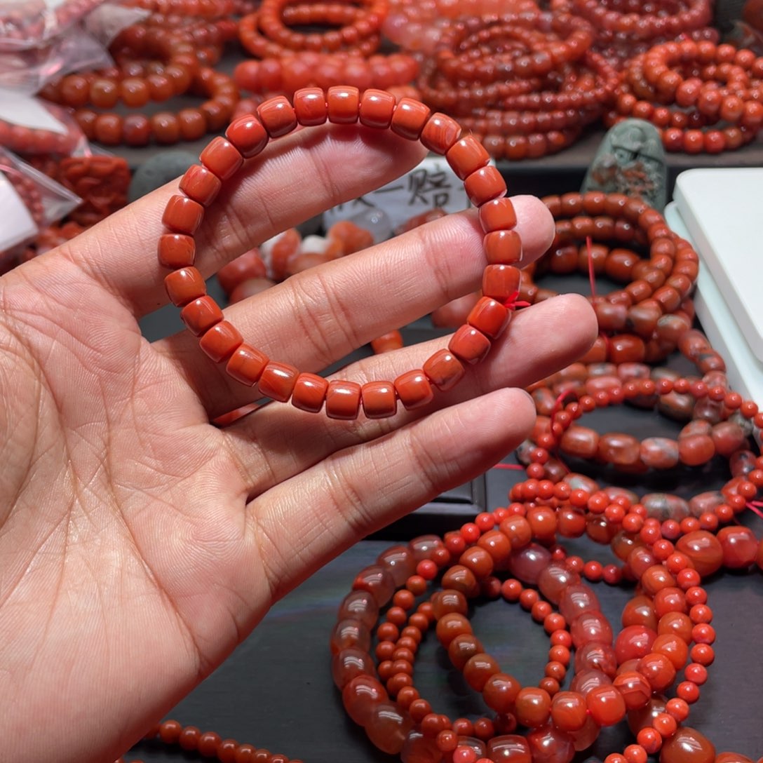 南红玛瑙手链未镶嵌诸****）