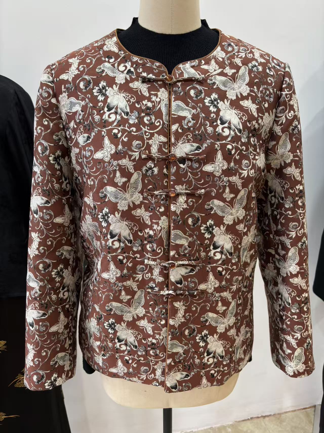 新中式女款常规女人丝格子短款立领显瘦保暖棉服冬季时尚