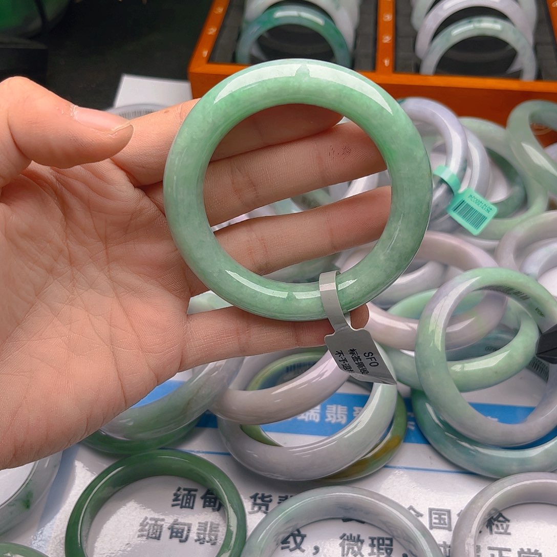 未镶嵌手镯翡翠54556x8. 128