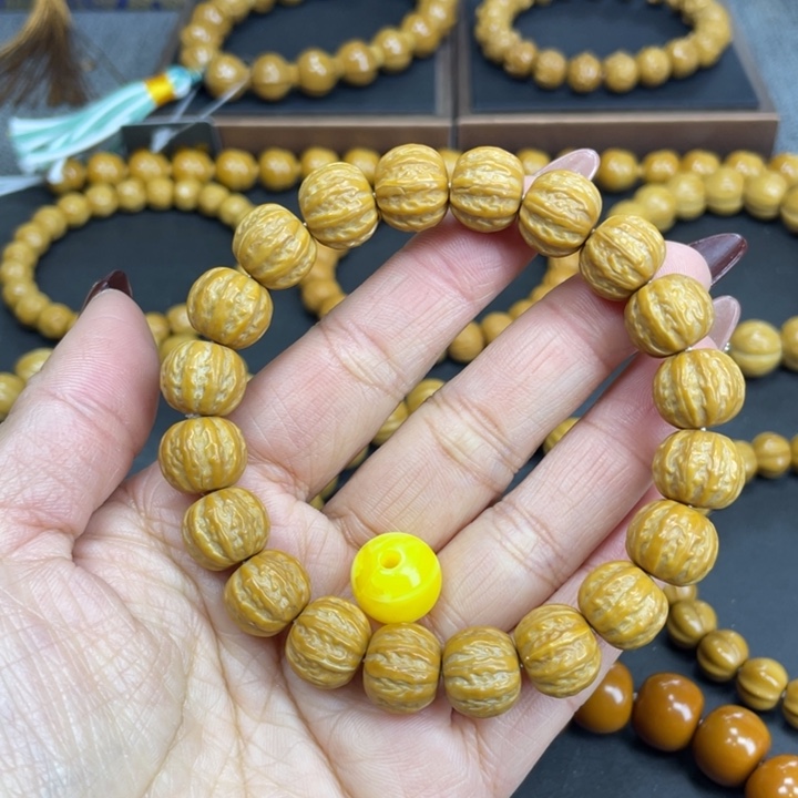 算****猴头核桃吊坠精品