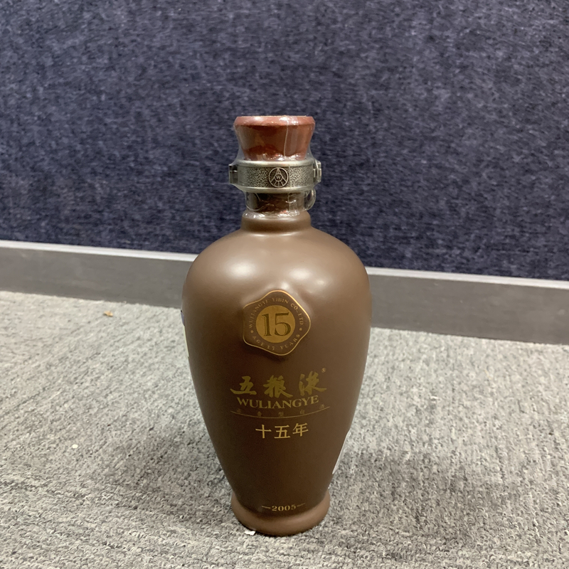 2008年五粮液十五年礼盒M25CB008716