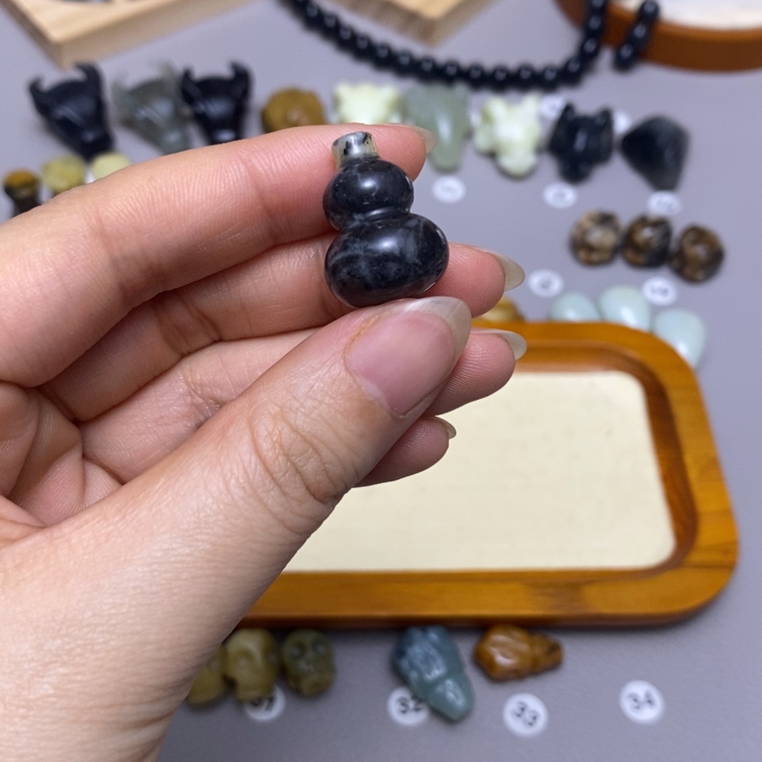 蛇纹石玉合金配饰昆****羊