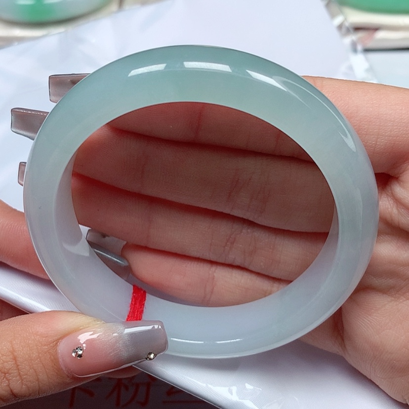 【闪购商品】翡翠手镯未镶嵌57圈