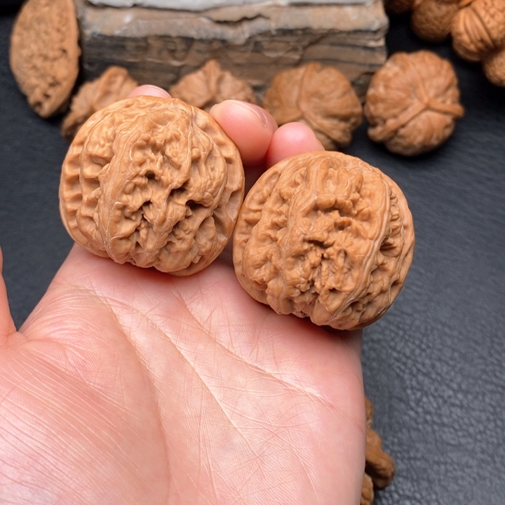 桃核把件尺寸40粗筋