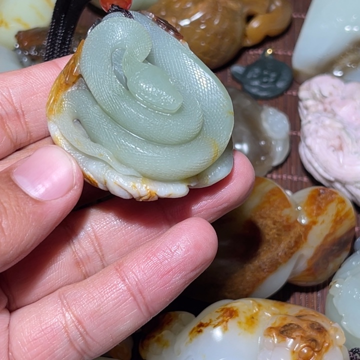 和田玉未镶嵌挂件