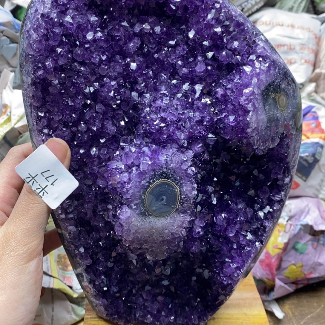 紫晶乌拉圭未镶嵌