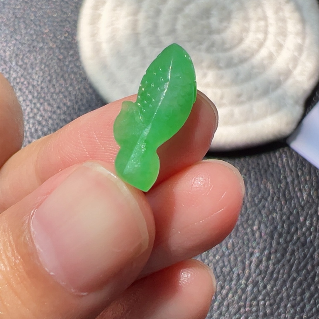 未镶嵌定制翡翠鱼