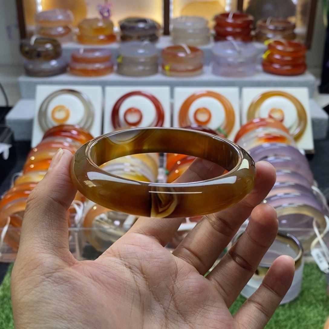 手镯玛瑙/玉髓未镶嵌