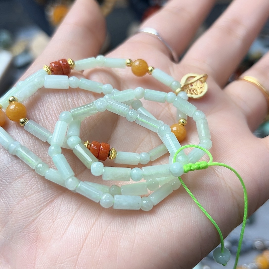 翡翠颈饰未镶嵌戒**你炸