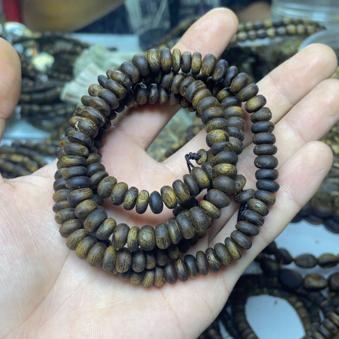 沉香沉香碎屑+0.8沉水浮虫漏算盘多圈25克加