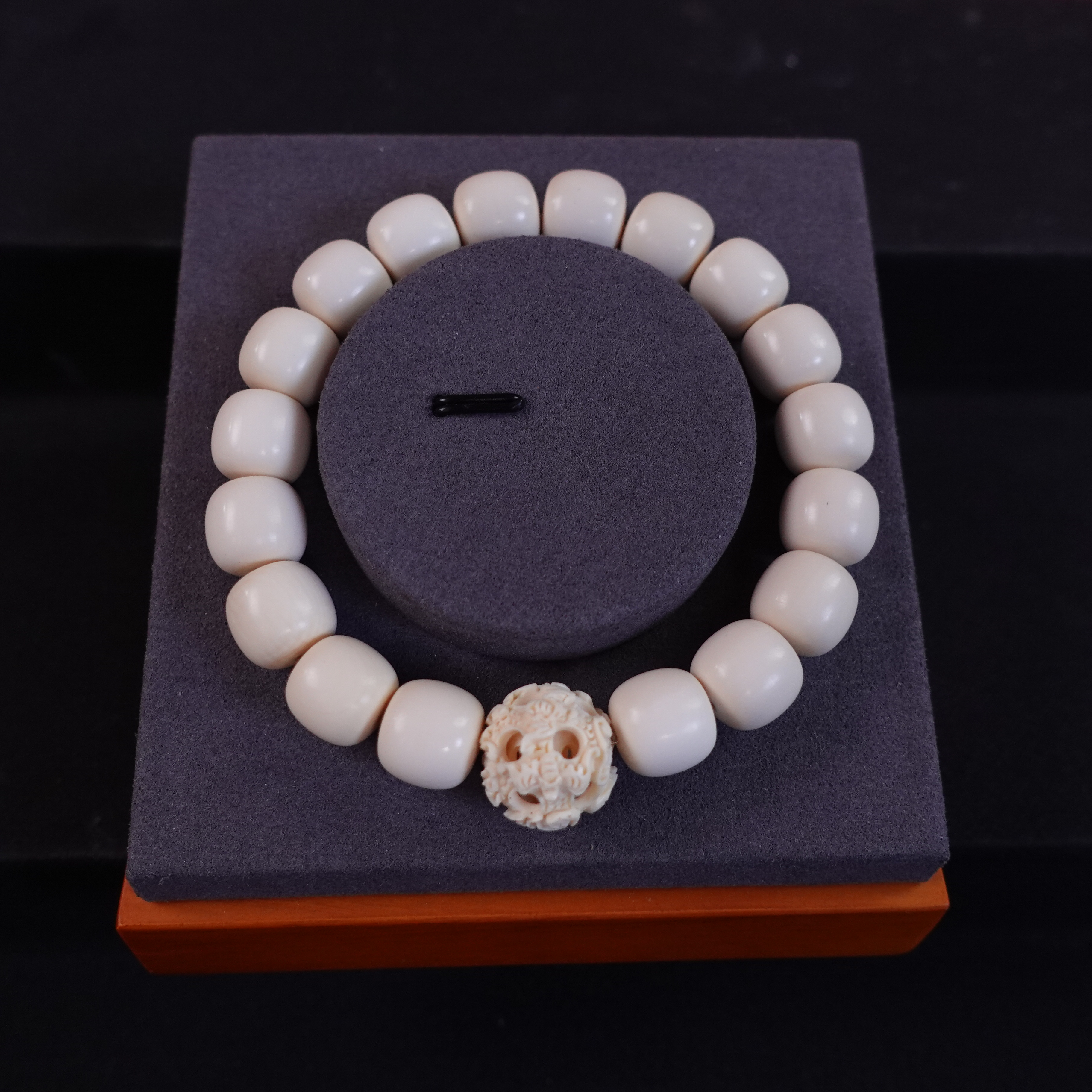 张淑兰(省大) 猛犸牙五福捧寿老型手串11×12mm Y1445