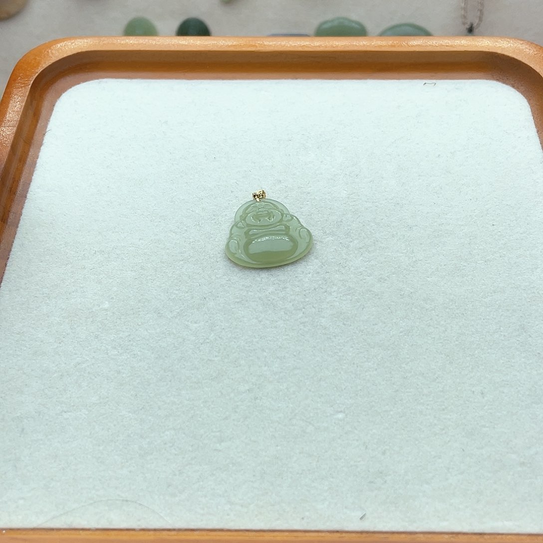 和田玉吊坠(不含链)18K金镶嵌
