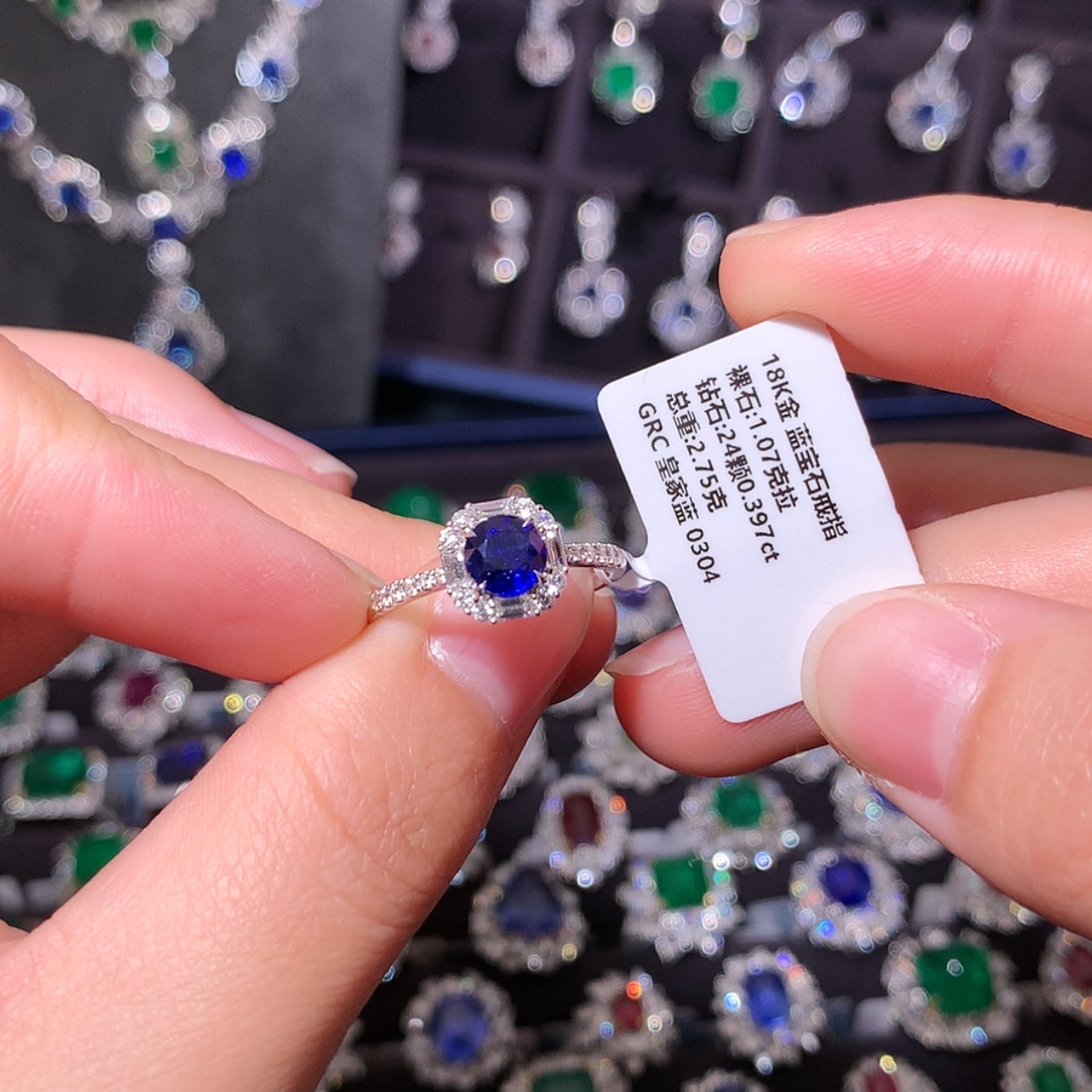 【闪购商品】蓝宝石戒指18K金镶嵌