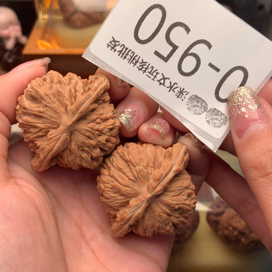 文玩核桃把件43四座楼