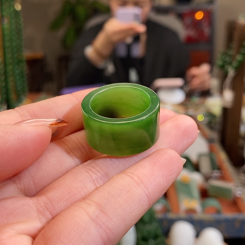 【闪购商品】吊坠(不含链)未镶嵌和田玉戒指18