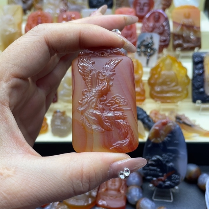 玛瑙/玉髓吊坠(赠链)未镶嵌天**质吊坠