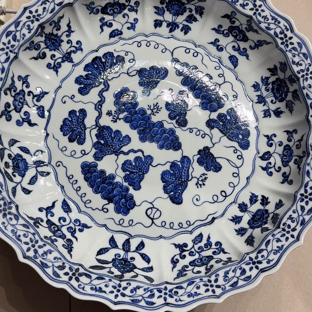 瓷摆件宇泽堂葵口葡萄大赏盘