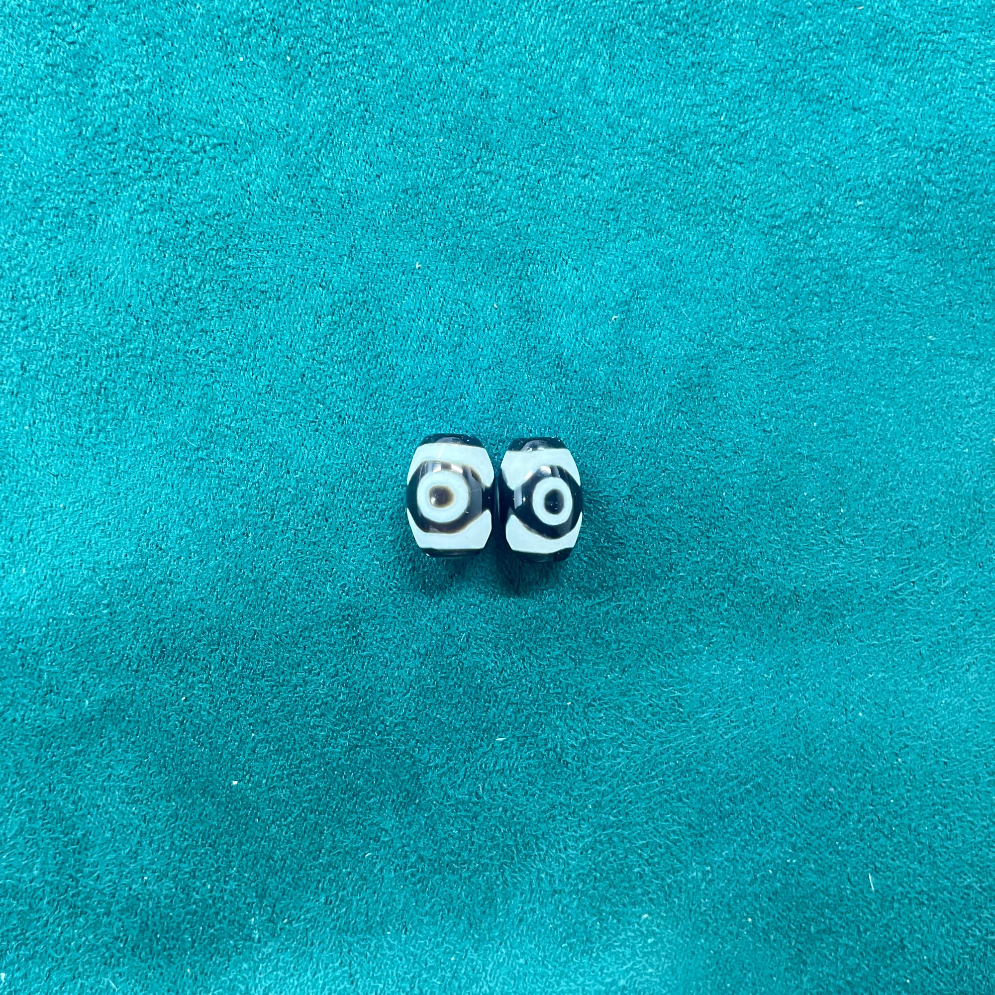 【曹美丽精选】H74008-玛瑙单珠（熊猫三）多样性发一对-18mm*12mm