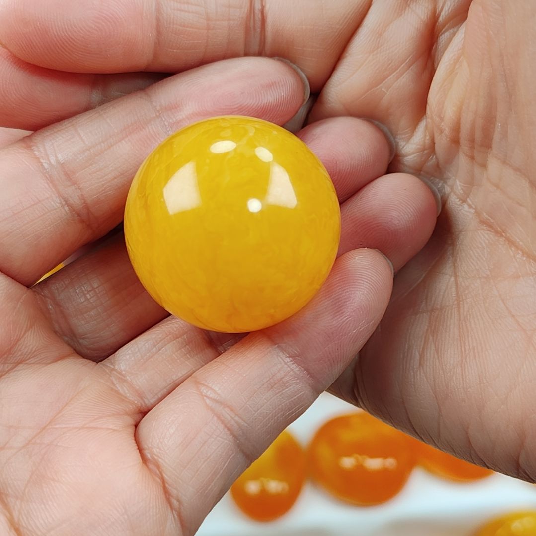 蜜蜡吊坠(赠链)未镶嵌圆珠32十