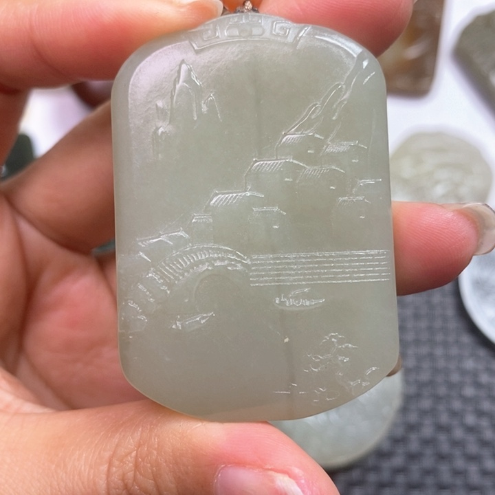 和田玉颈饰未镶嵌