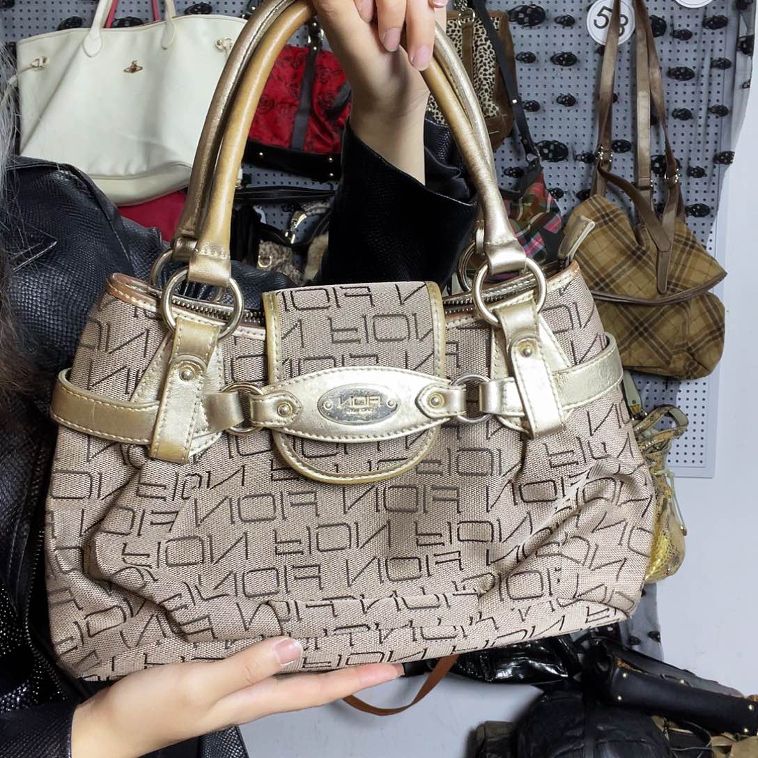 包包包包包包包包吧金色