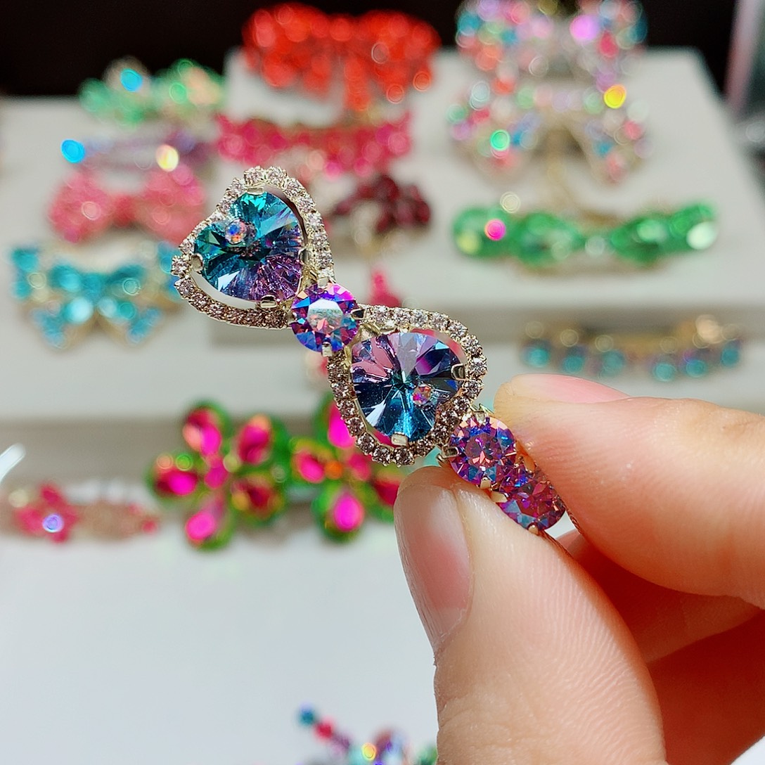 皮质铁合金发饰的