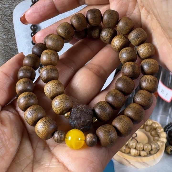 沉香手串四***夕富森红土