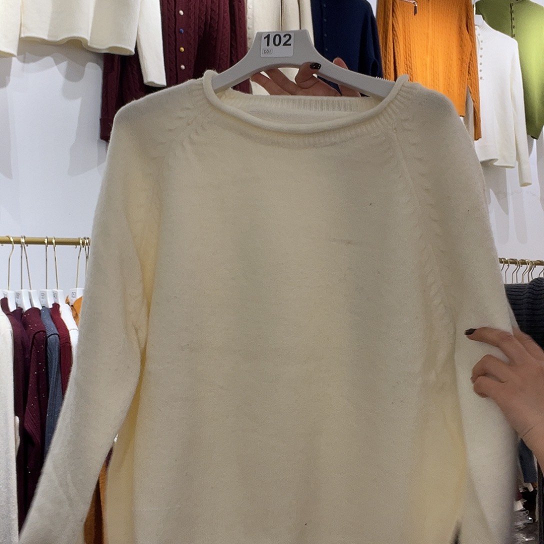 娃娃可爱针织毛衣