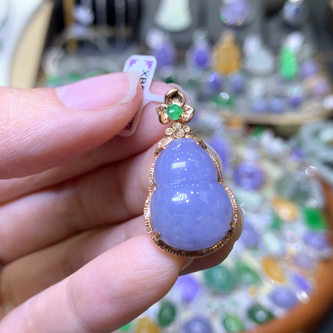 【闪购商品】翡翠颈饰18K金镶嵌翡翠吊坠项链