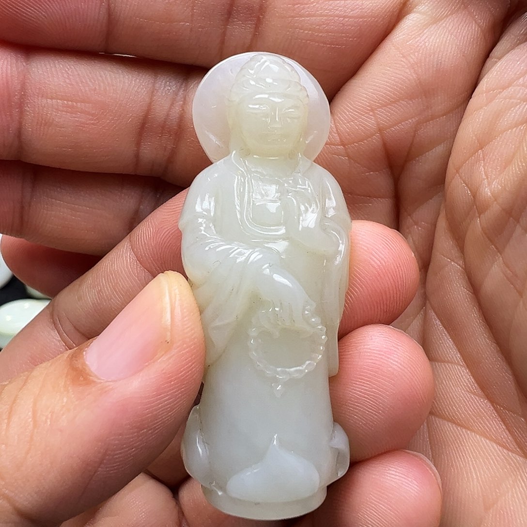 和田玉未镶嵌颈饰