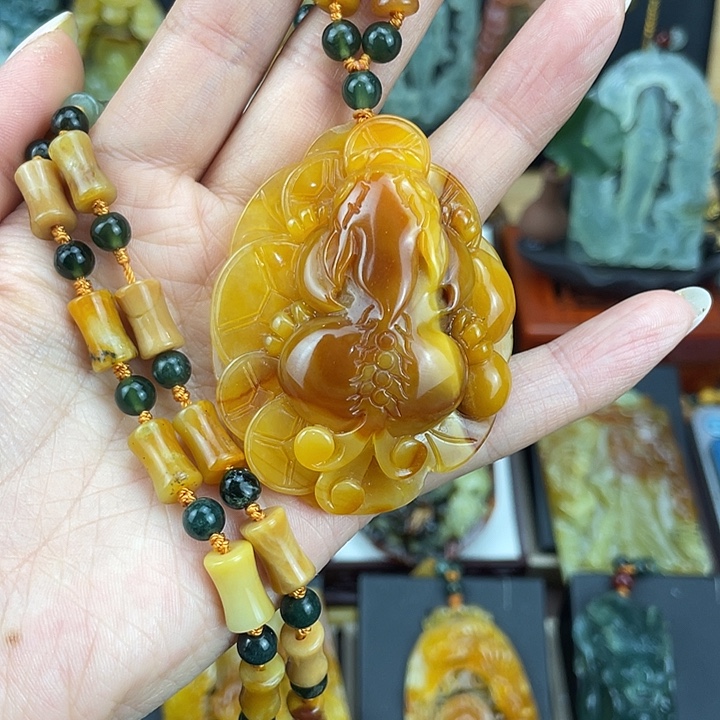 蛇纹石玉未镶嵌岫玉挂件