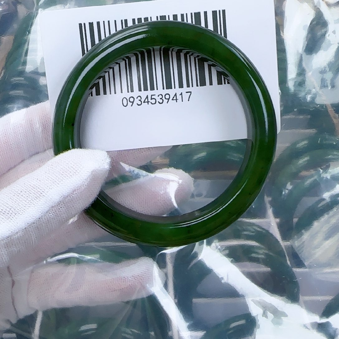 和田玉（碧玉）手镯未镶嵌57