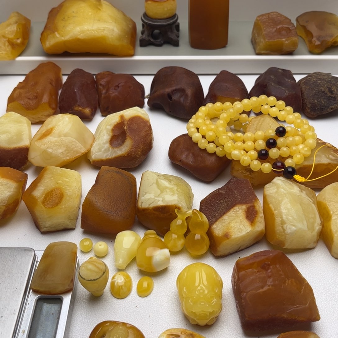 S***.定制琥珀未镶嵌蜜蜡定制