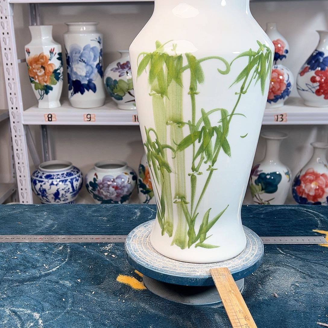 摆件景德镇陶瓷大鱼绿竹