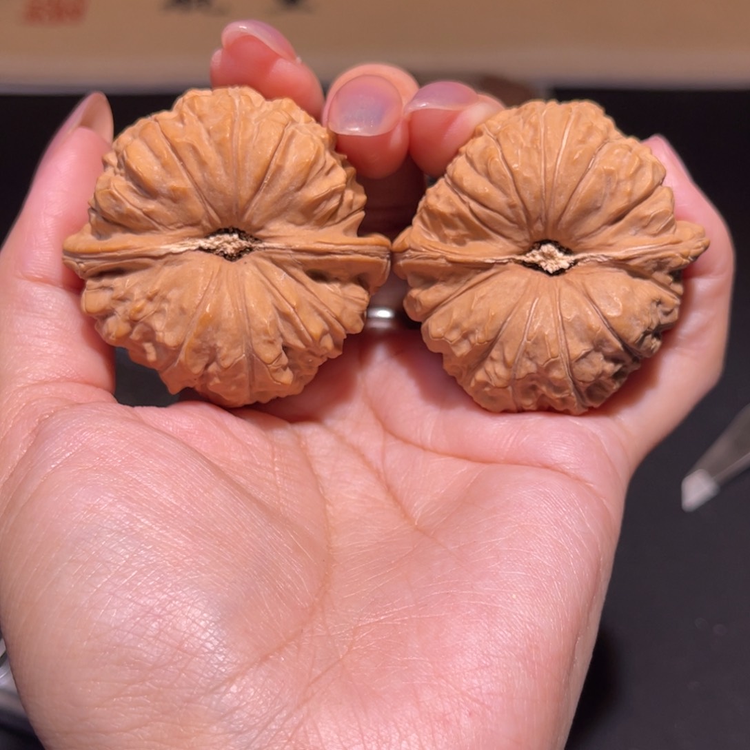 把件文玩核桃绅**路46左右a金龙一代南瓜墩