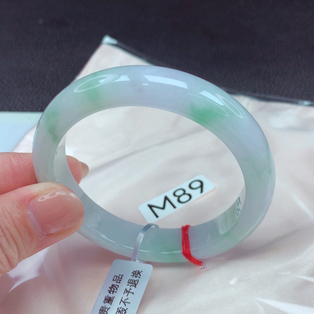 翡翠手镯未镶嵌手镯88