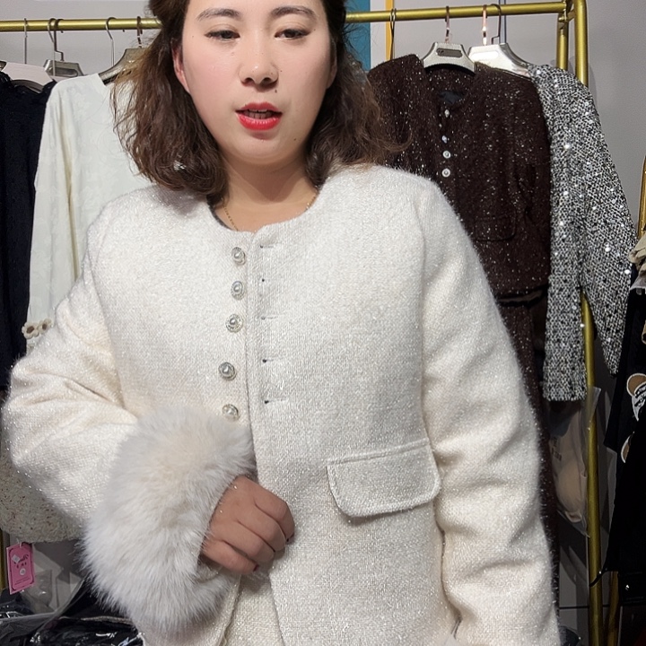 江***雨闪电购184大码女装