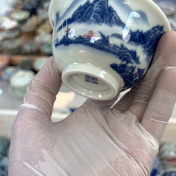 瓷片白青花万里江山压手杯主人杯全品