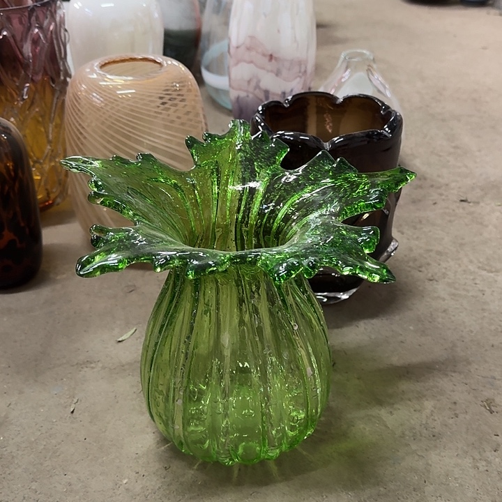 琉璃流线不完美高20直径25口径8