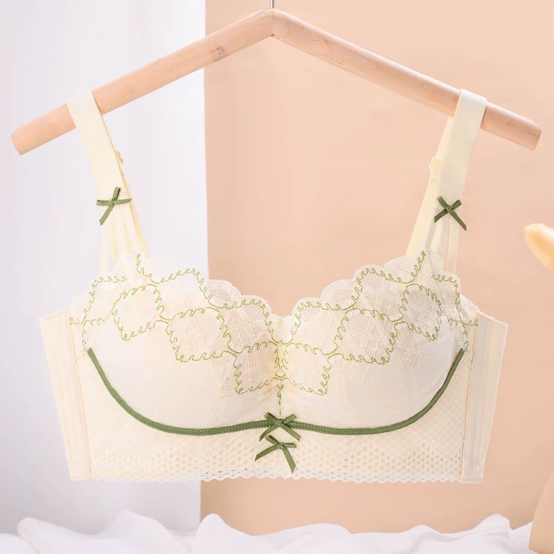 四季通用透气聚拢文胸无痕薄款上托小胸显大蕾丝