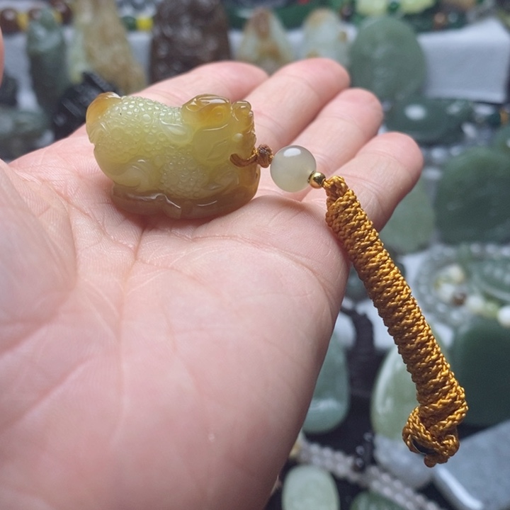 和田玉吊坠未镶嵌