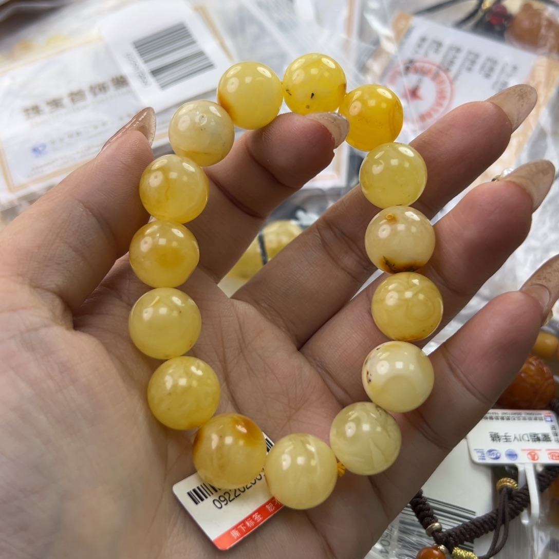 琥珀珠宝奇石未镶嵌