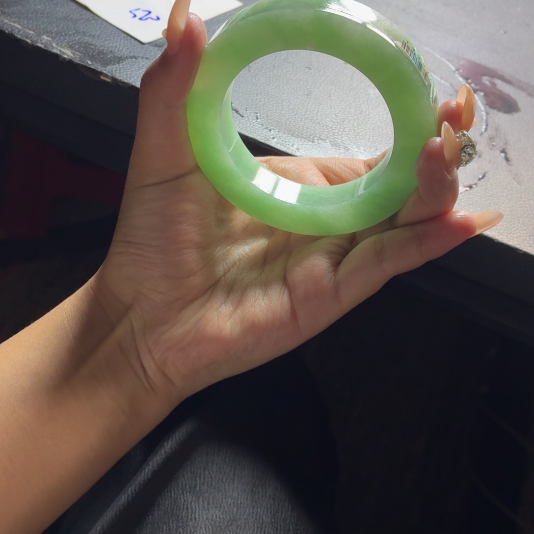 夏***央定制翡翠未镶嵌多样性选一